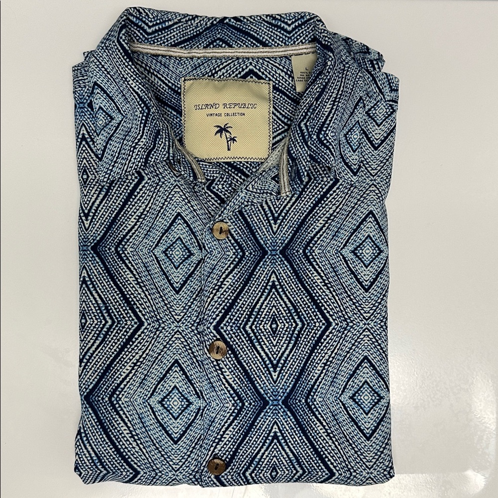 Island Republic Vintage‎ Collection Men's Blue Geometric Short-Sleeve Button Up